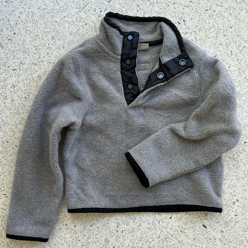 Essentials fear of god, kid’s fleece polo